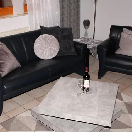 Appartamento Wohnen In Einer Privatstrasse Marl Esterno foto